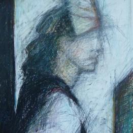Frau mit Halbmaske